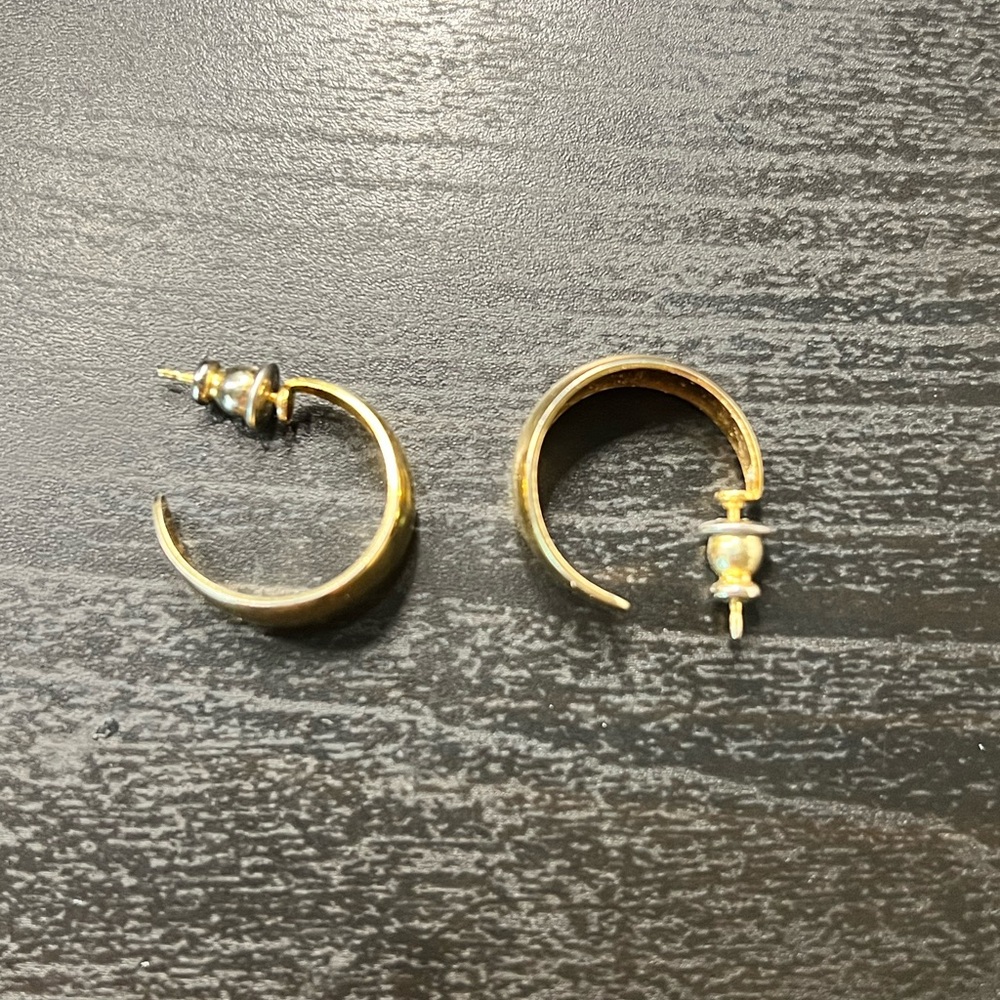 MEDIUM GOLD PLATED HOOP EARRINGS